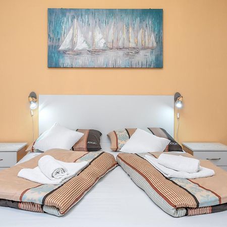 Adria Sun Apartments Водице Номер фото