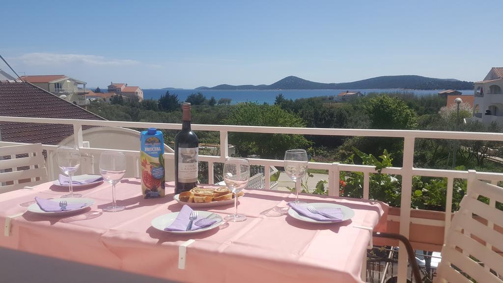 Adria Sun Apartments Водице Екстер'єр фото